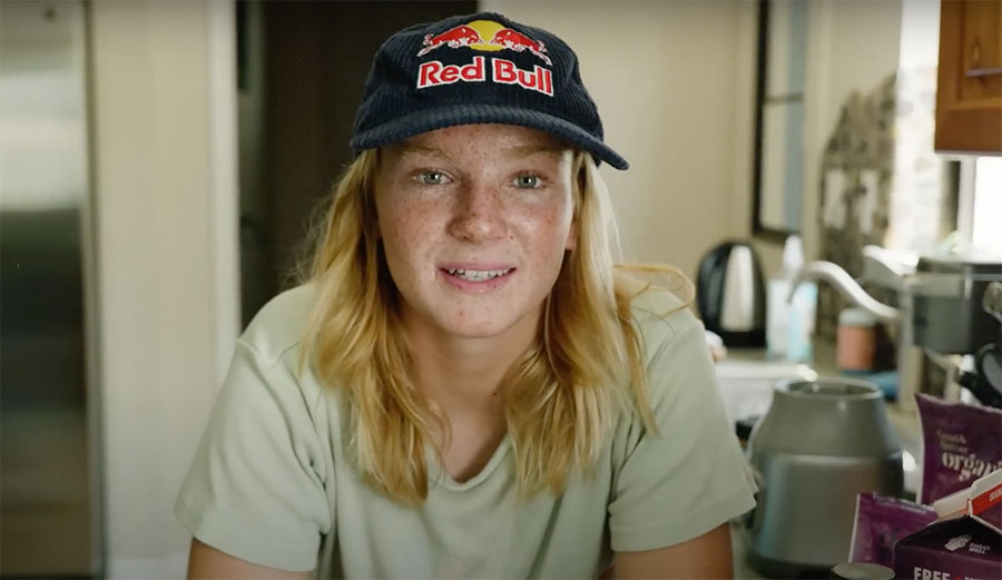 Caity Simmers at Vans Pipe Masters