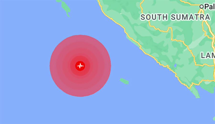Earthquake Strikes Indonesia, Killing Hundreds and Destroying 22,000 Homes