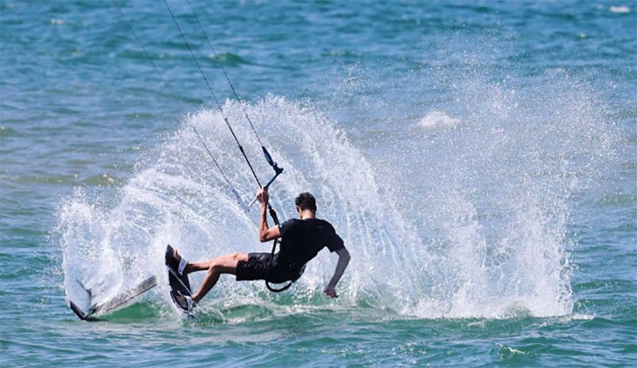 Ryan Parson's Has a Style of Foiling That's All His Own