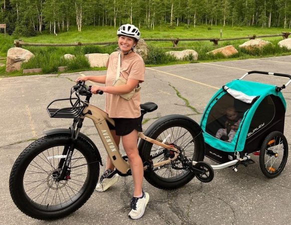 Aventon Aventure family hauler
