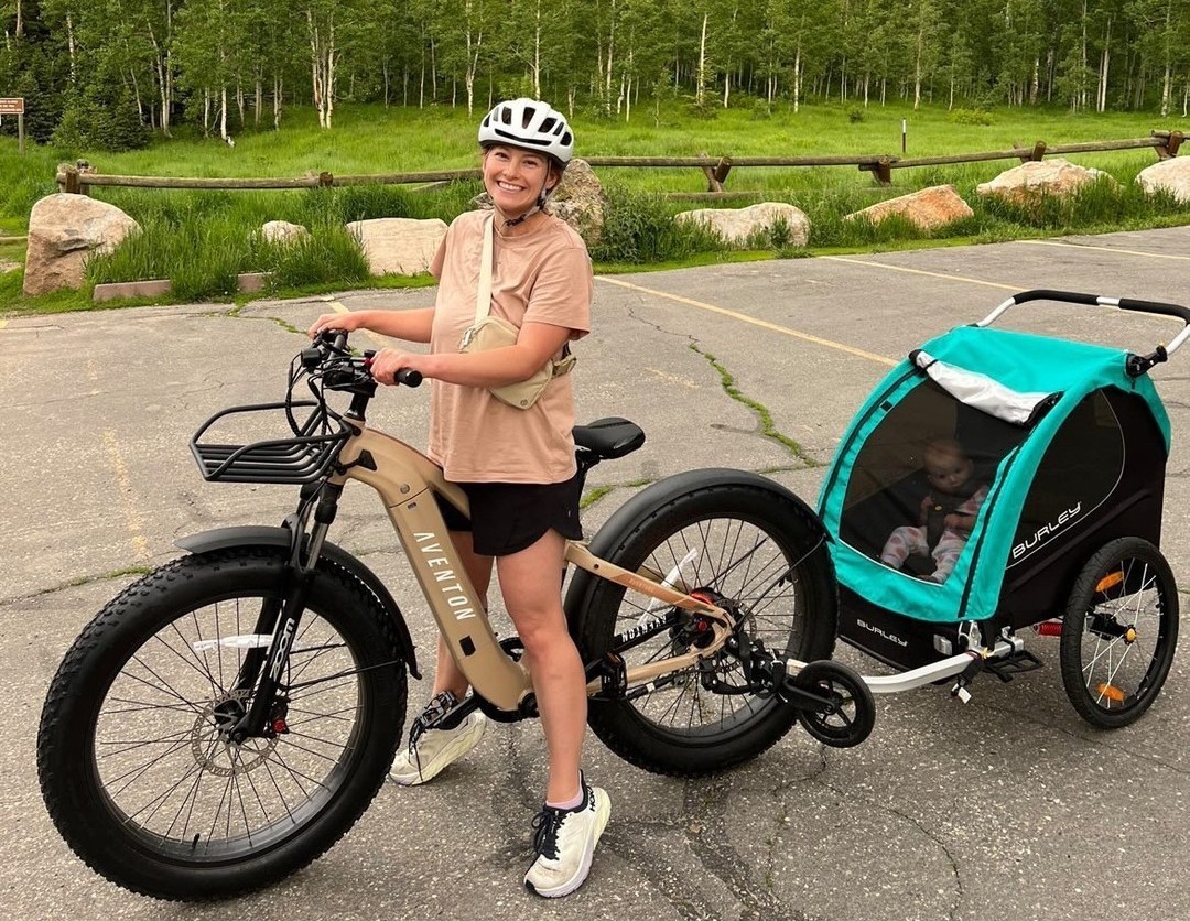 Aventon Aventure family hauler