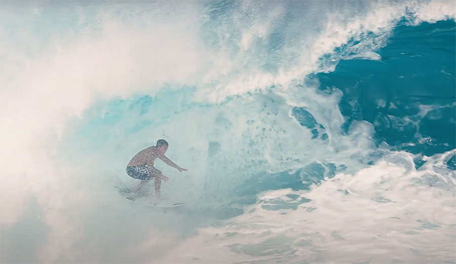 Koa rothman surfing north shore