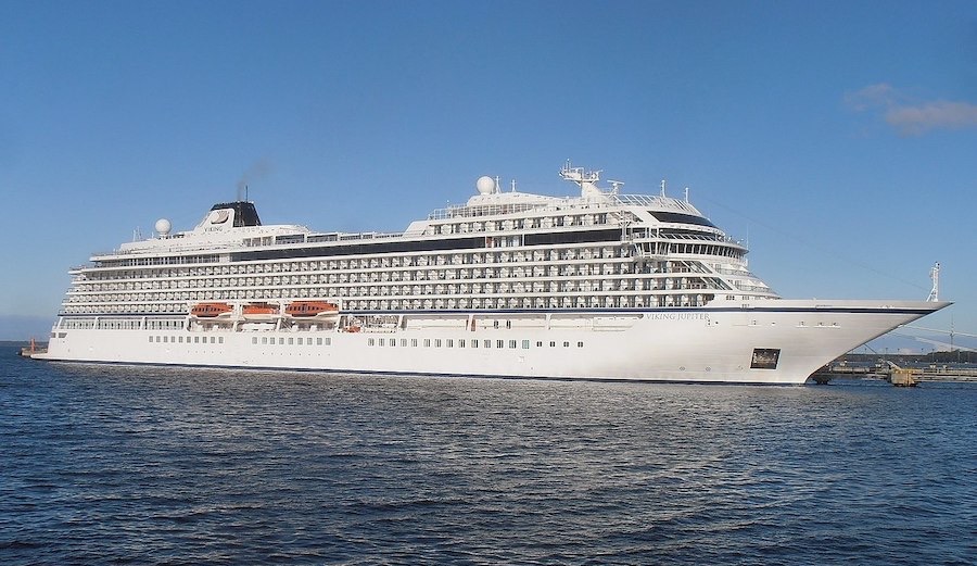 viking cruise rogue wave