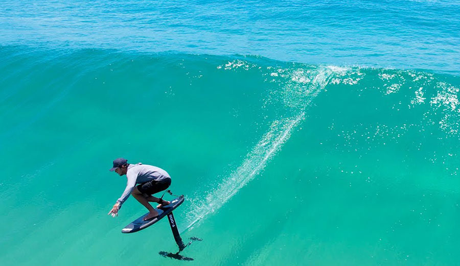 foil surfing in Byron Bay