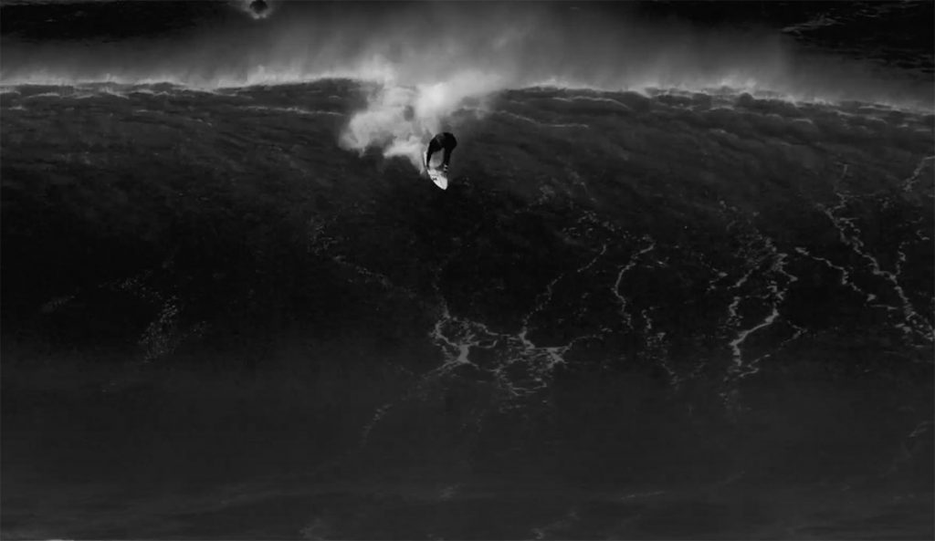 John John florence surfing pipelin