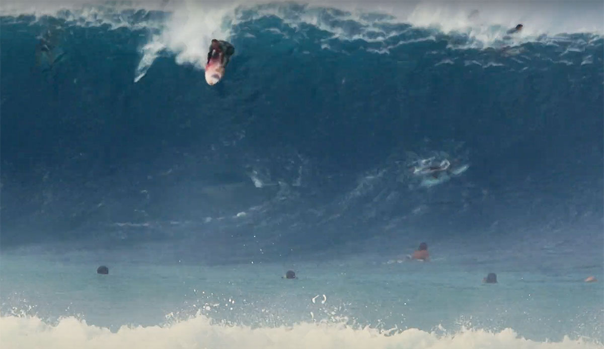 jamie o'brien surfing pipeline