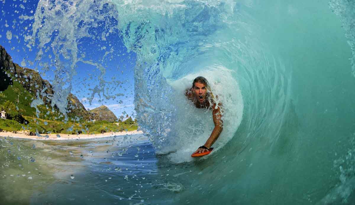 Bodysurfer Gets Barreled