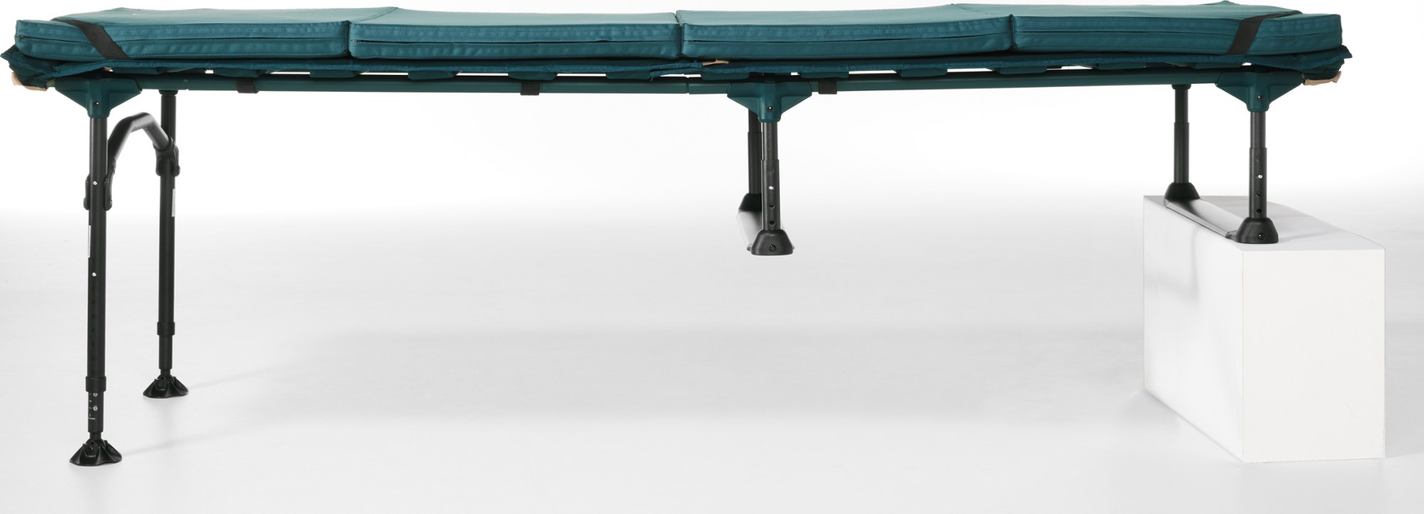 Trailgate Sleeping Platform