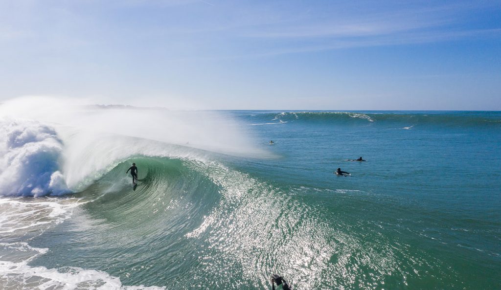 Italo Ferreira surfing Supertubos