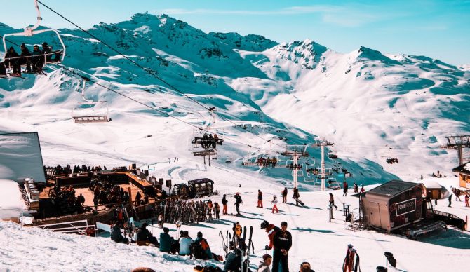 Apres Ski in the Snow