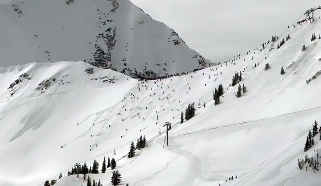 Watch Skiers Tear Up This Snowbird Run Like Ants at a Picnic as the Gate Drops