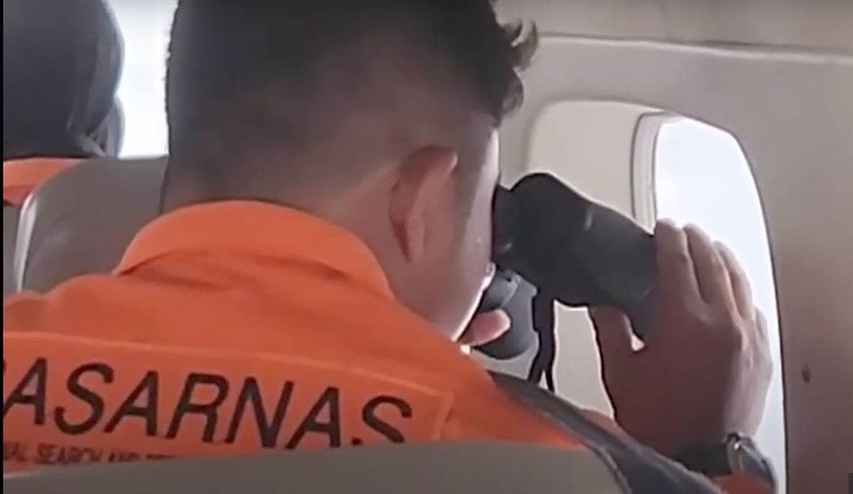 Basarnas search for remaining Indonesian boat crew member.