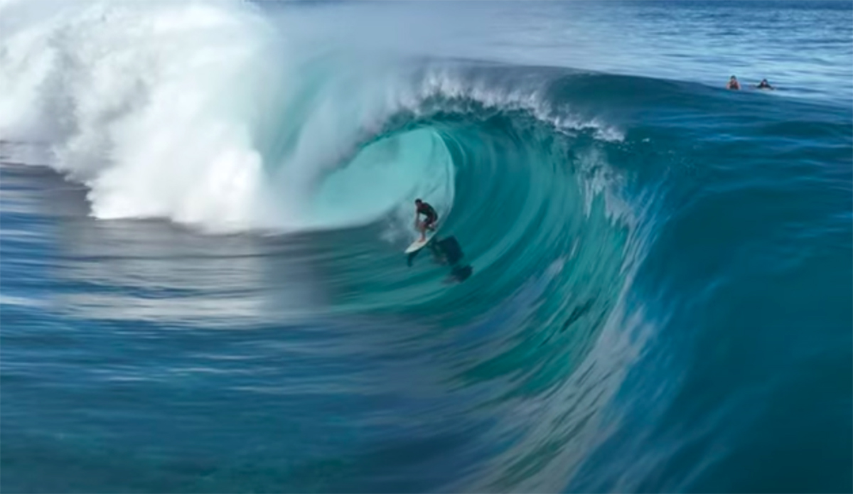 12 Minutes of Teahupo'o Footage Dedicated Entirely to the Locals That Surf It
