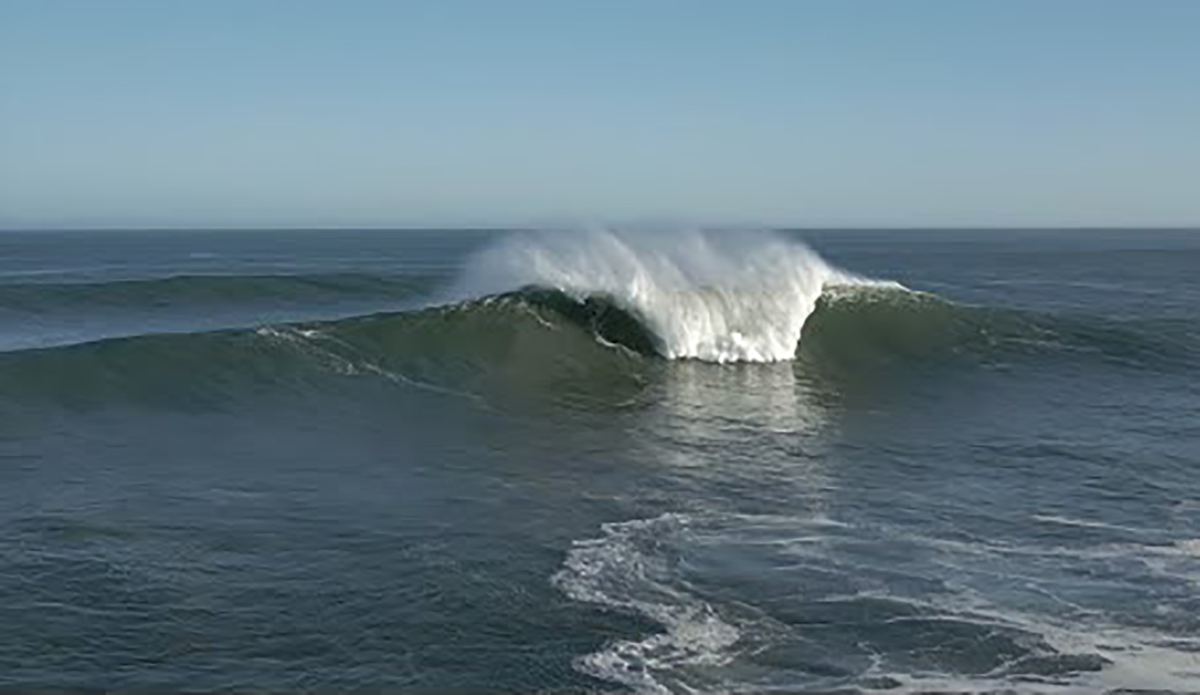 Drone Footage Shows Off Bombing Conditions at Cape Town's Sunset Reef