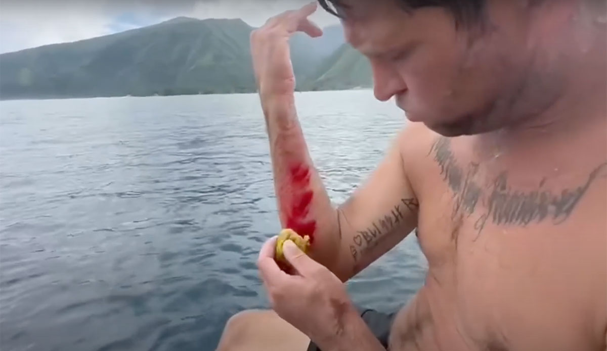 Poopies in Teahupoo