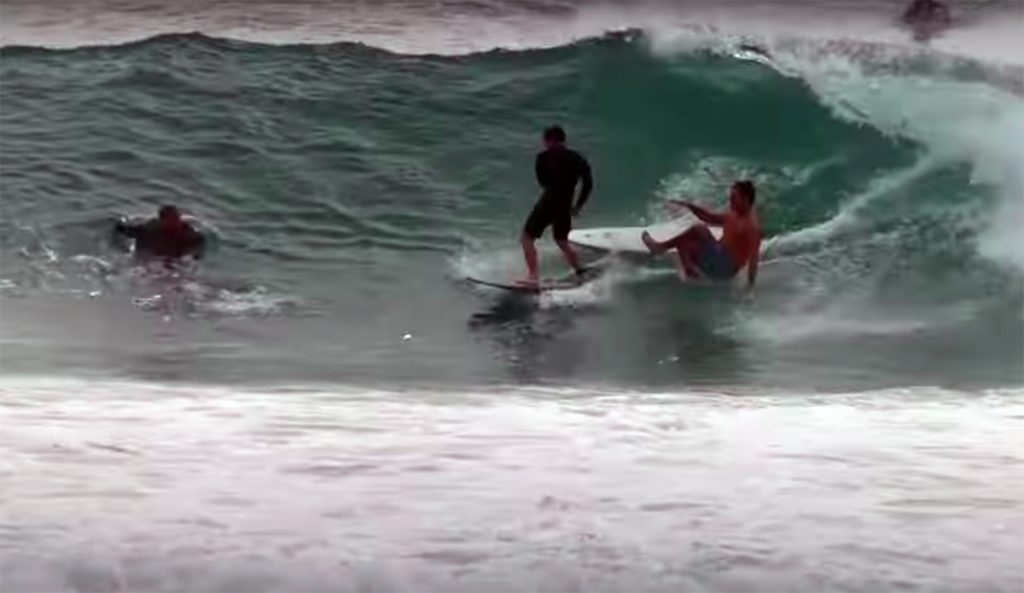 19 Minutes of Surf Rage and Good Waves at the Superbank