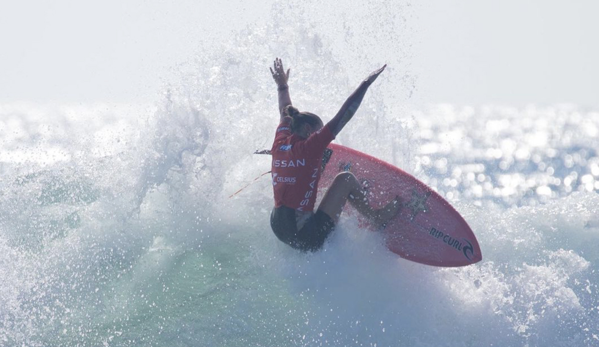 Photo: Super Girl Surf Pro // Instagram