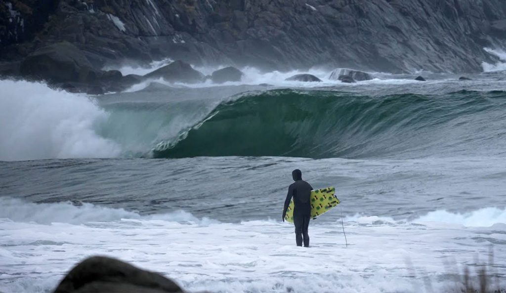 Ben Gravy surfing Norway