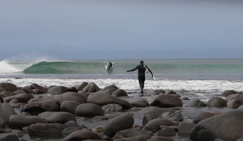 Ben Gravy surfing Norway