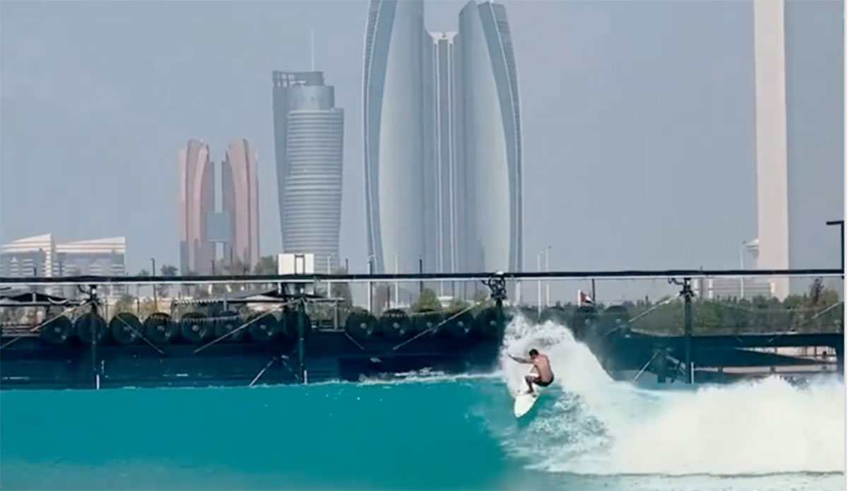 Filipe Toledo surfing Surf Abu Dhabi