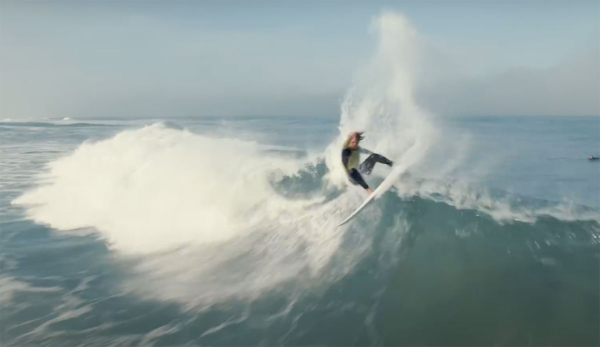 Nic von Rupp surfing in Aveiro