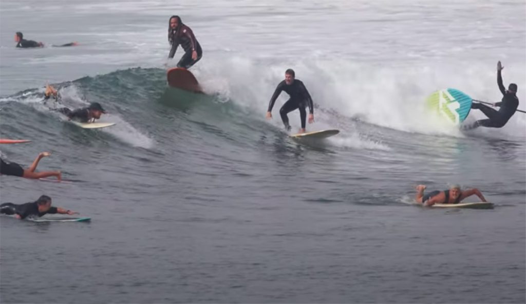 3 Minutes of Surfing Carnage for Your Viewing Pleasure