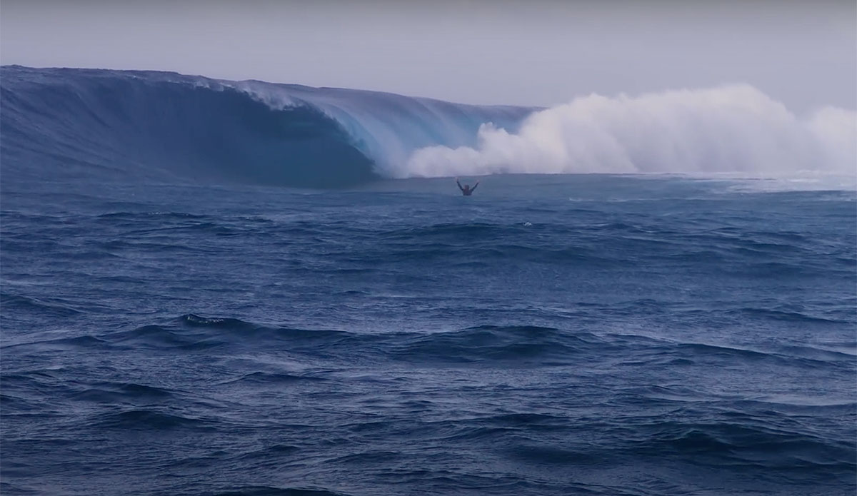 John John Florence and Nate Florence surfing