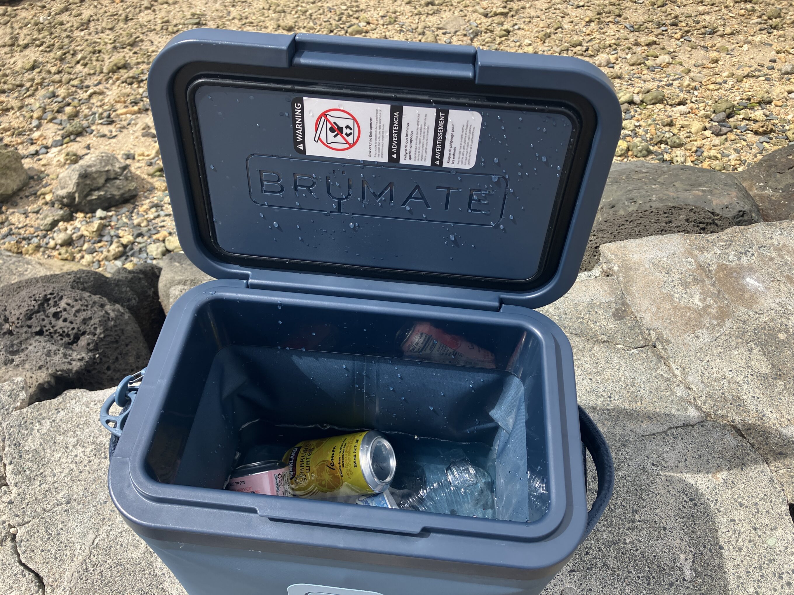 The Brumate MagPack open for all to see