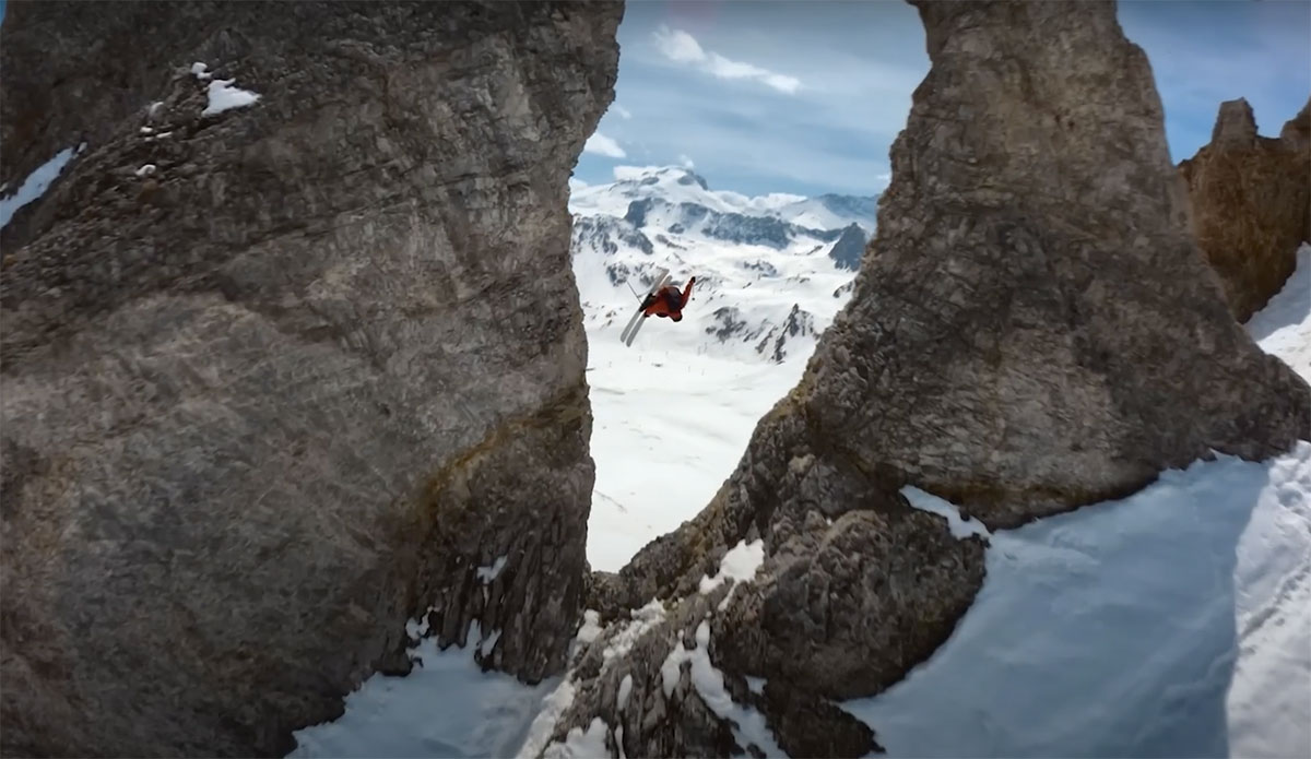 Candide Thovex skiing