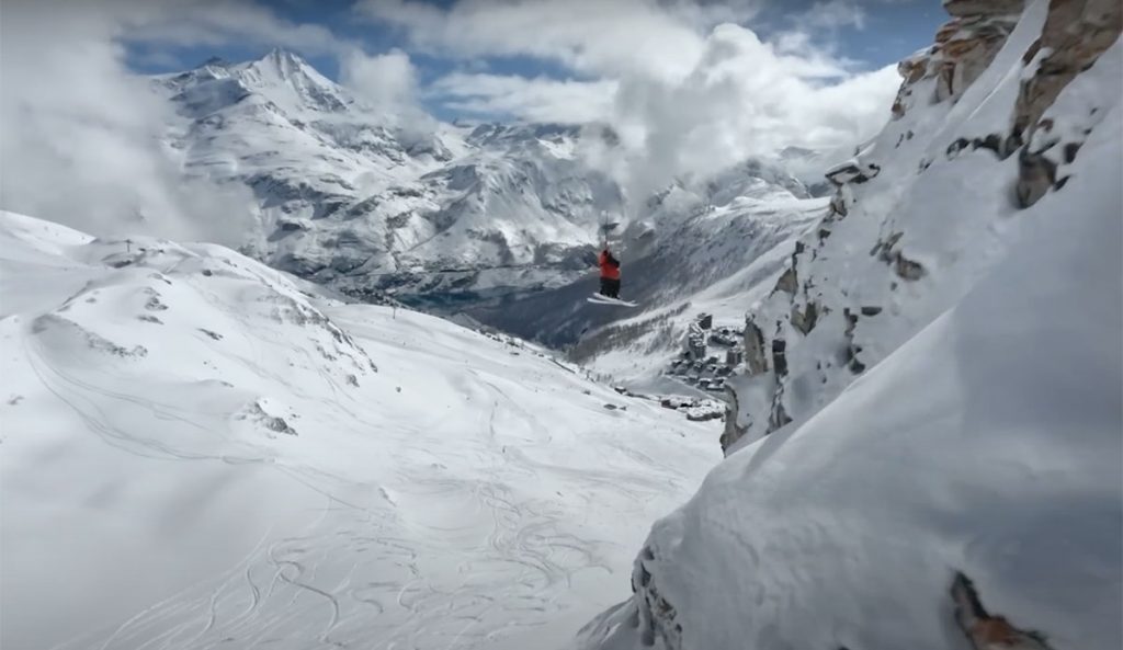 Candide Thovex skiing
