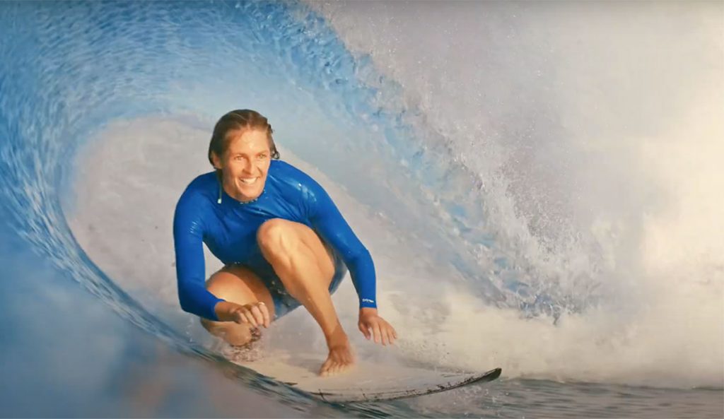 Stephanie Gilmore surfing Surf Abu Dhabi