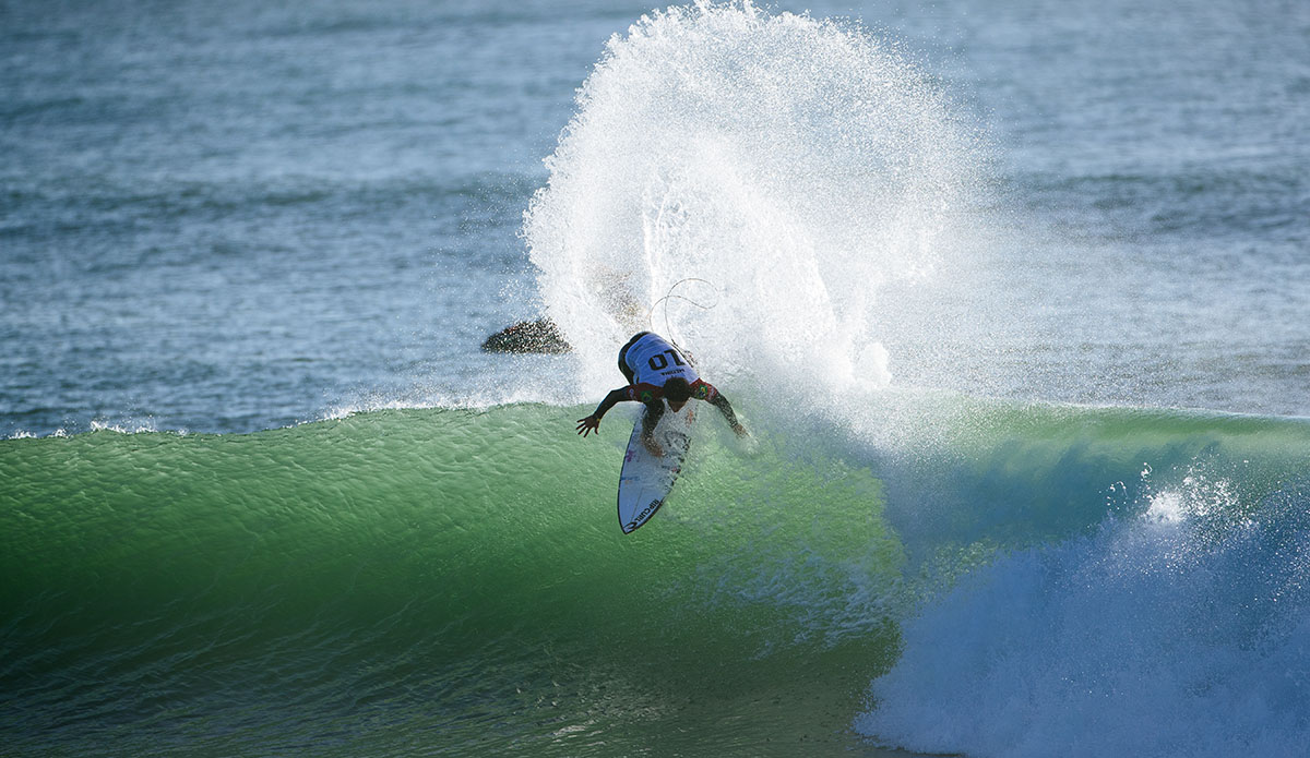 Parking Privileges Revoked in Clean Conditions as Championship Tour Surfers Light Up Supertubos