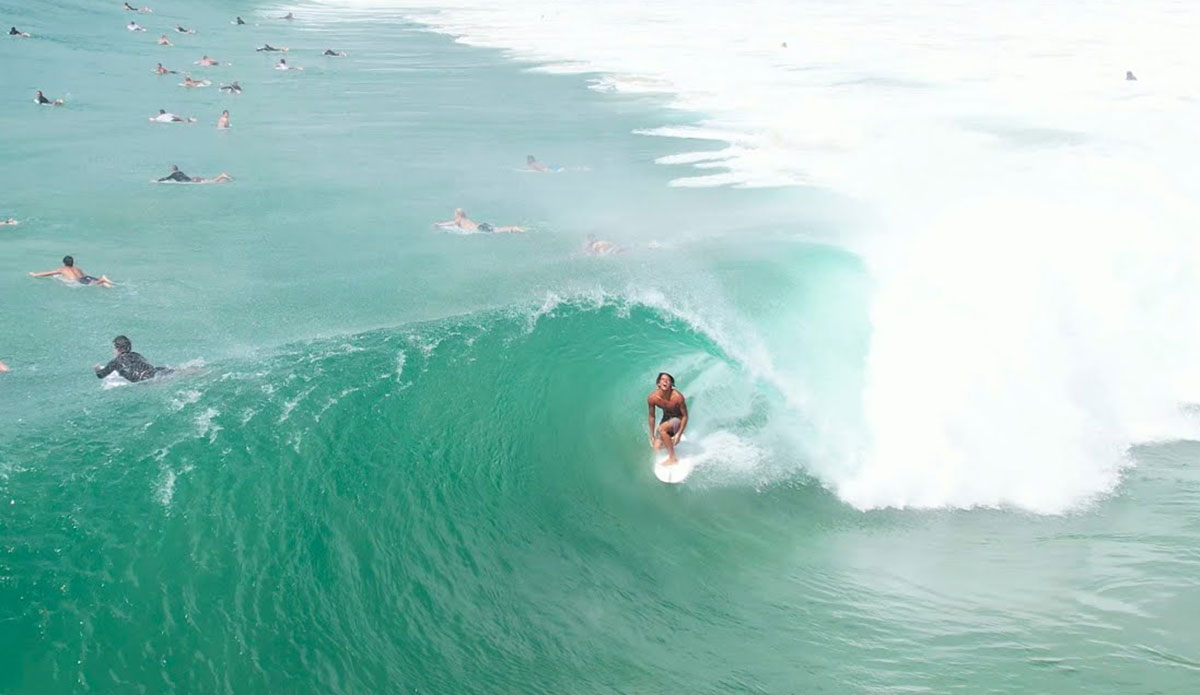 Lungi Slabb surfing Superbank