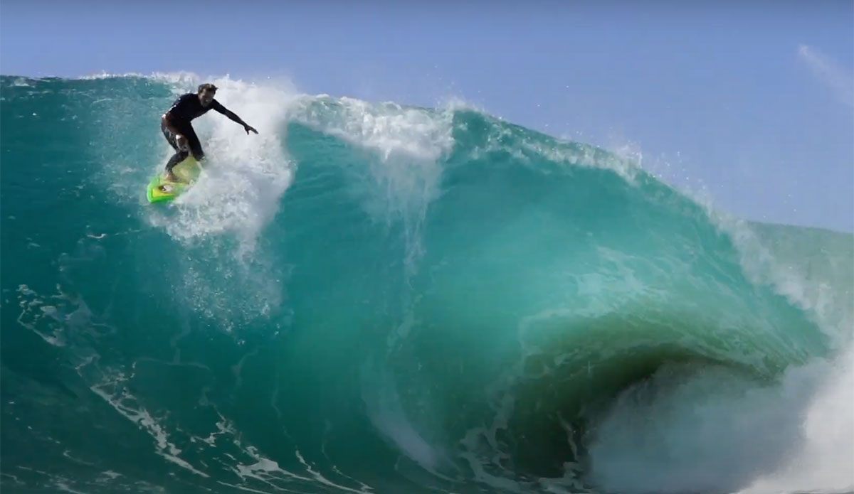 Snapper rocks surfing