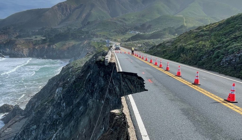 A portion of Highway 1 collapsed in Big Sur. Photo: Caltrans District 5 // Twitter