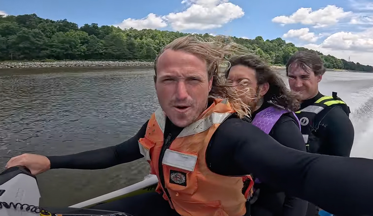 Ben Gravy on his first novelty wave expedition since undergoing bicep surgery. Photo: Ben Gravy // YouTube