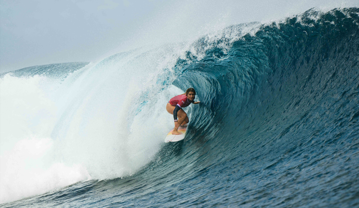 Caroline marks in her semi final heat against Johanne Defay. Photo: Beatriz Ryder // ISA