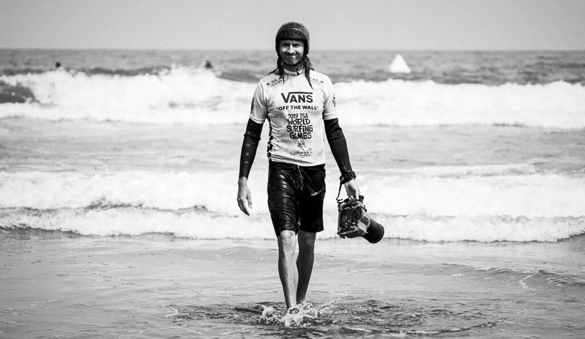 Photographer Pablo Jimenez on Shooting From the Water During the Olympic Surfing Event’s Most Epic Day