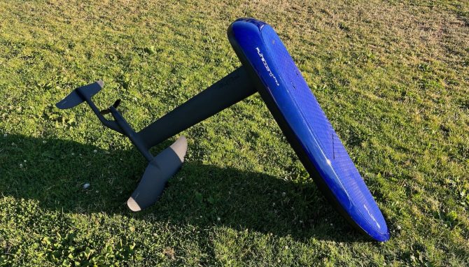 Flite UL2 efoil on grass