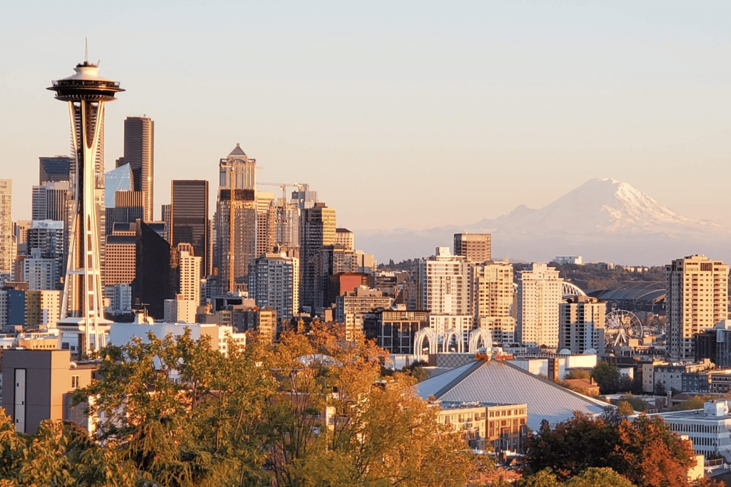 Seattle skyline with Mt. Rainier