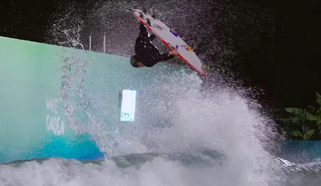 Photo: Kanoa Igarashi // YouTube
