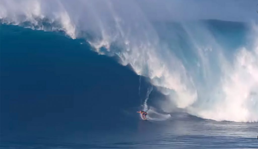 Lucas Fink Blows Minds With Latest Finless Ride at Jaws