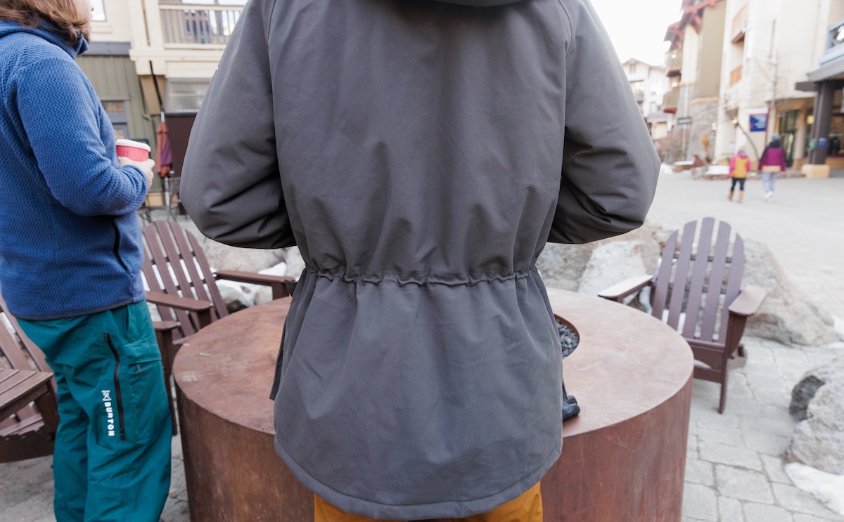 Elastic adjustment on the Velus Parka