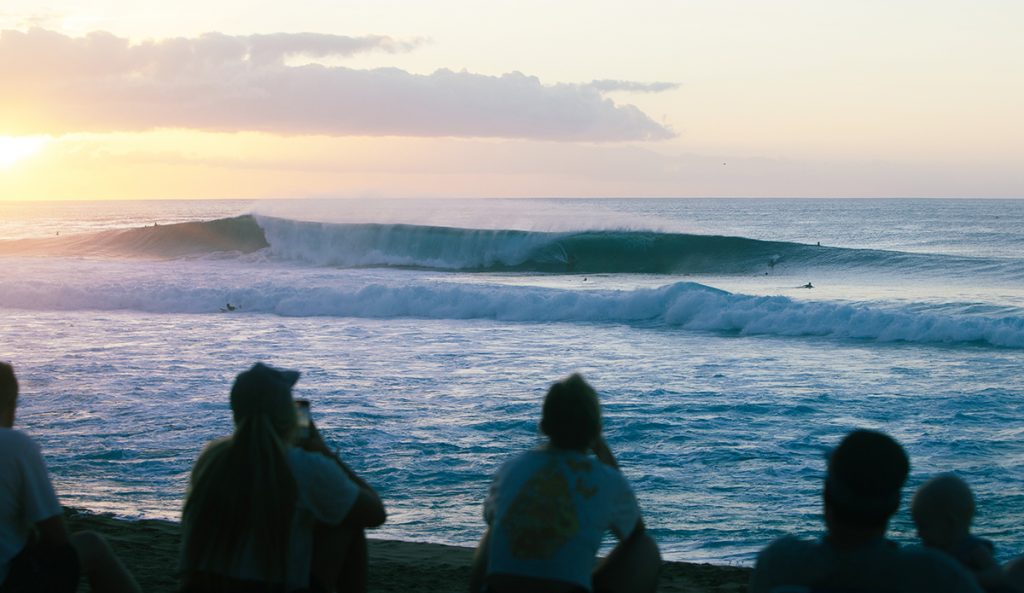 17 Images From an All-Time Run of Swell on the North Shore