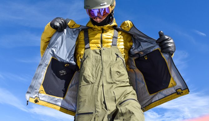 Pockets on the High Exposure Jacket 