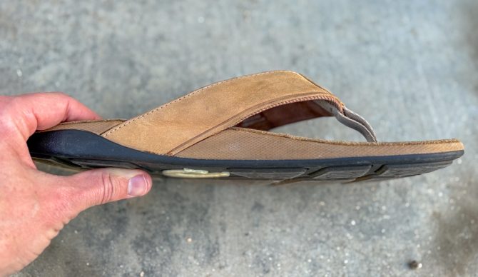 side shot olukai tuahine sandal
