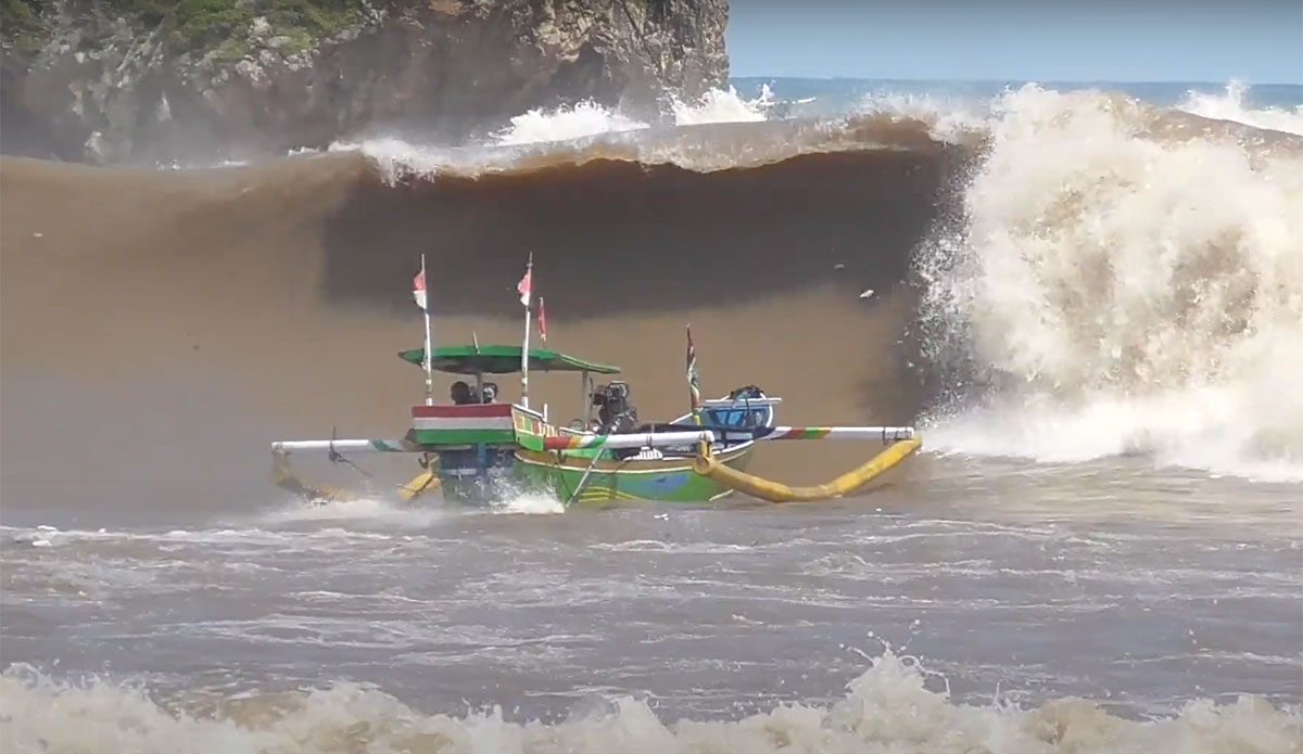 boat getting swamped