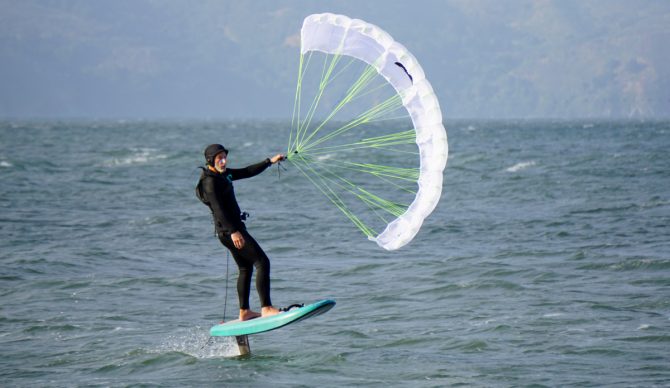 Bowen Dwelle on the Kanaha 4.0 parawing BRM