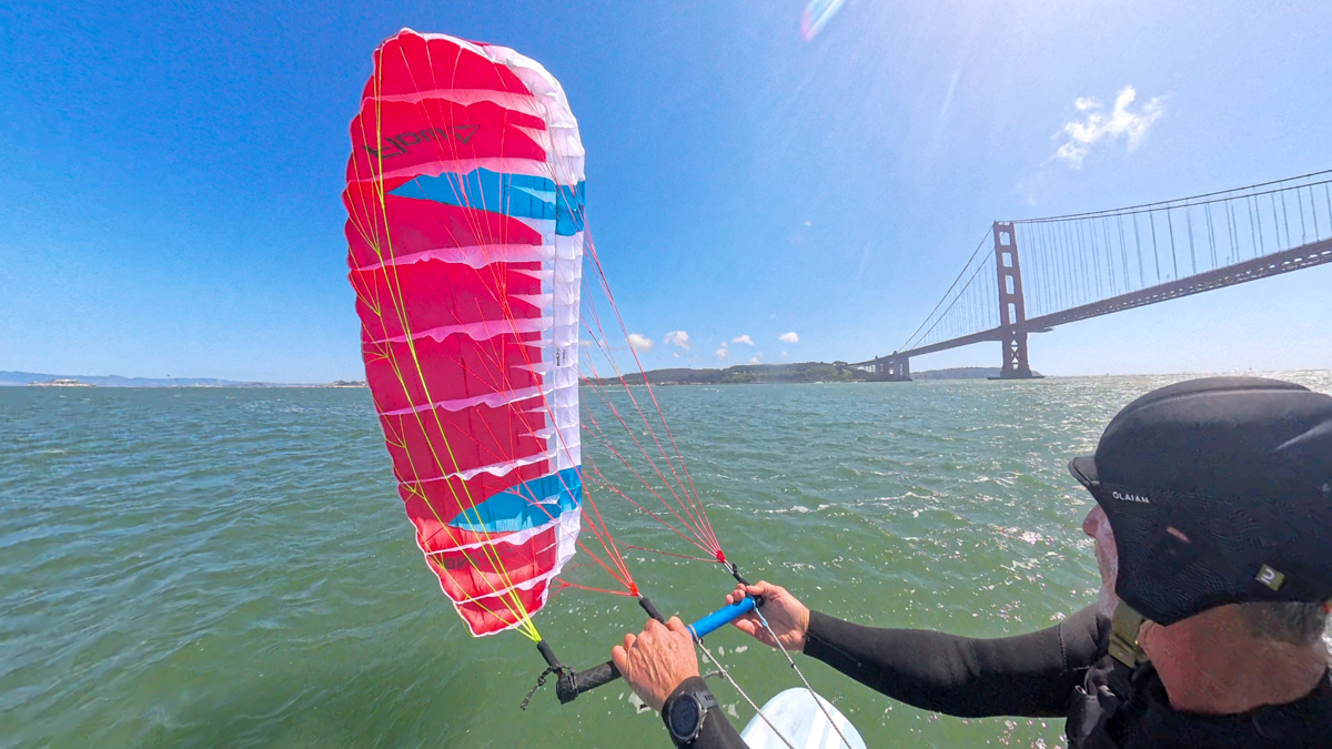flow d wing parawing by the golden gate bridge