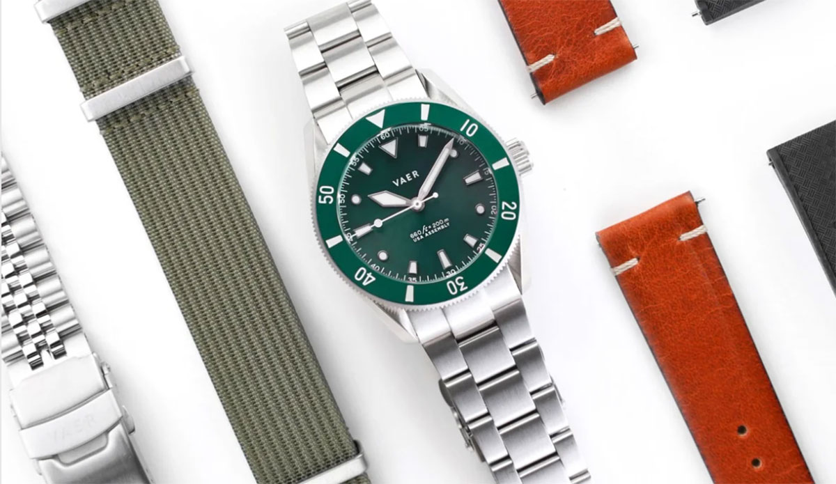 Vaer D4 Solar Dive watch